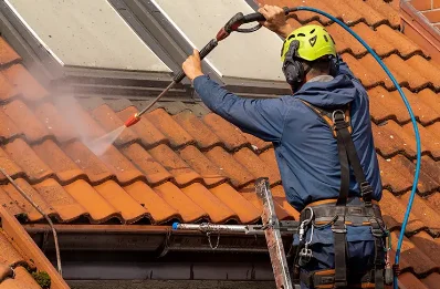 Démoussage et hydrofuge de toiture au Fresne-Poret